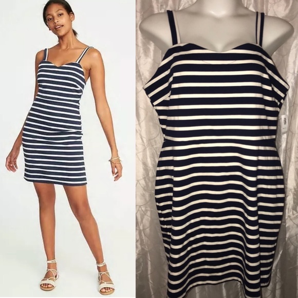Old Navy Dresses & Skirts - ⬇️Old Navy Navy & white striped sheath dress